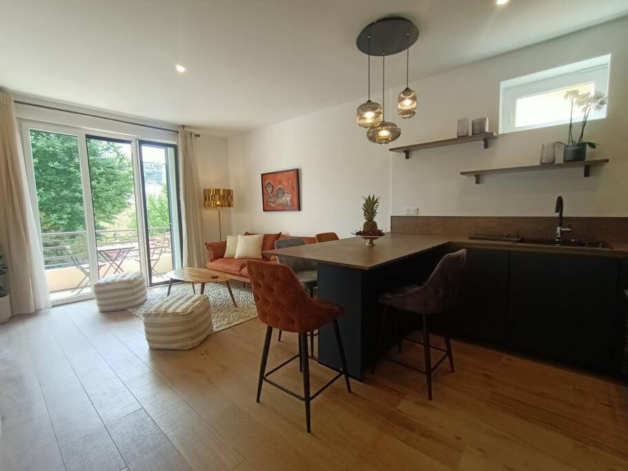 Liberation Apartment | The Chic Libération