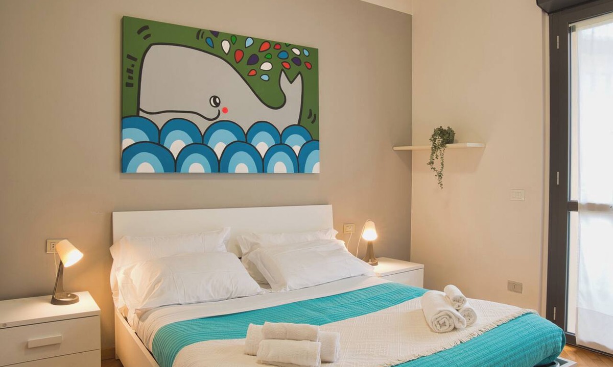 Lecco Apartment | The Lake Whale - One Bedroom Apartment, Sleeps 4