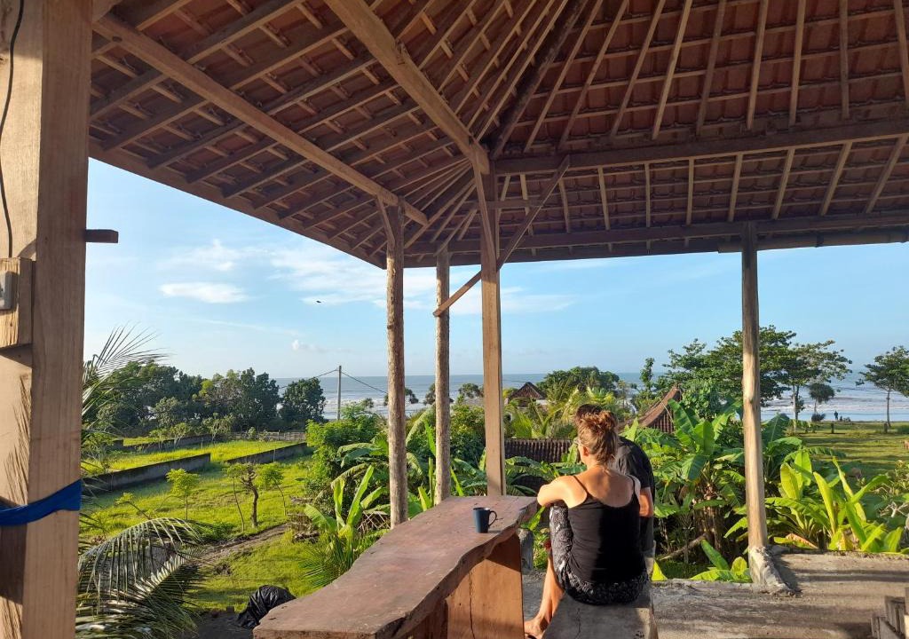 Mendoyo House | THE NYAMO surf & stay