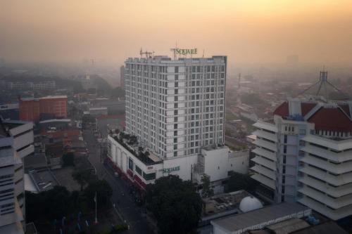Siwalankerto Hotel | The Square Surabaya Hotel