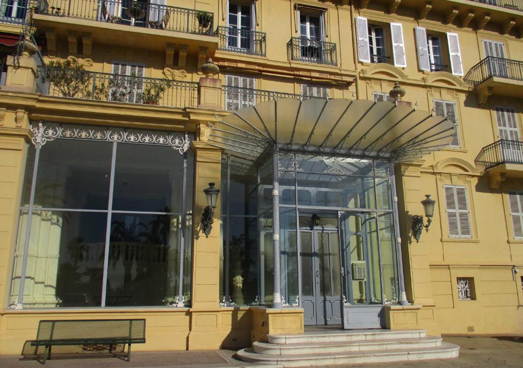 La Croix des Gardes Apartment | Three Bedrooms Apartment Cannes Noailles