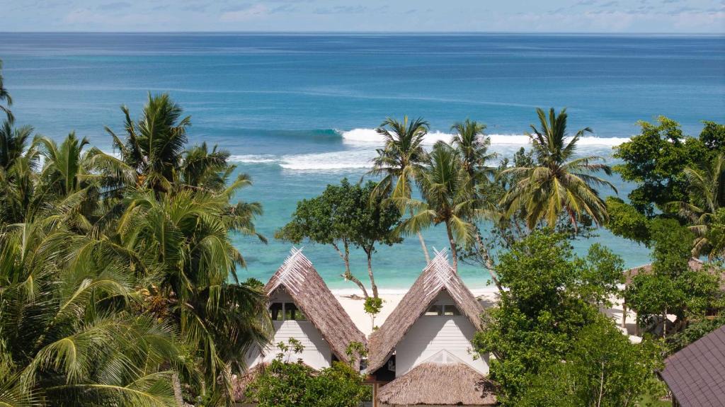 Katiet Villa | Tideline Villas Mentawai