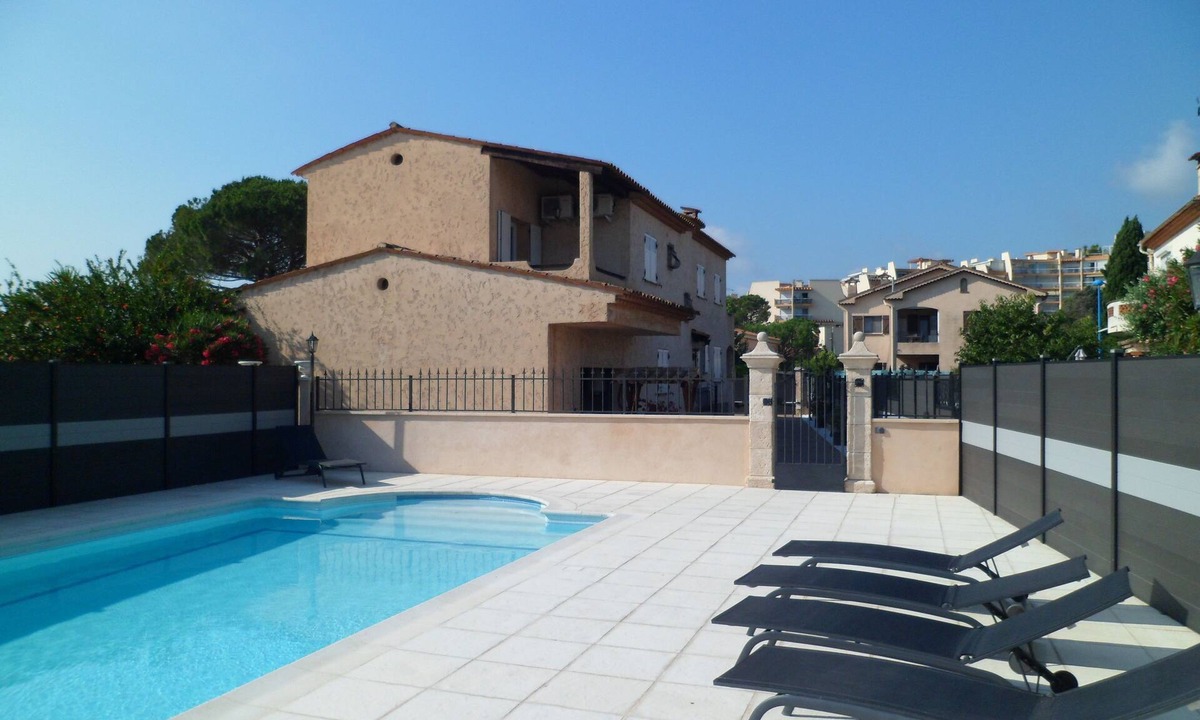 Mandelieu-La-Napoule Apartment | townhouse near the sea in mandelieu napoule *