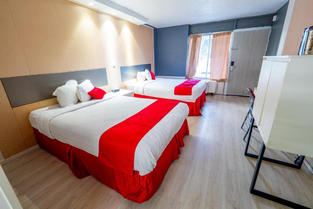 Southwest Orlando Hotel | Travelodge by Wyndham Orlando at Heart of International Drive