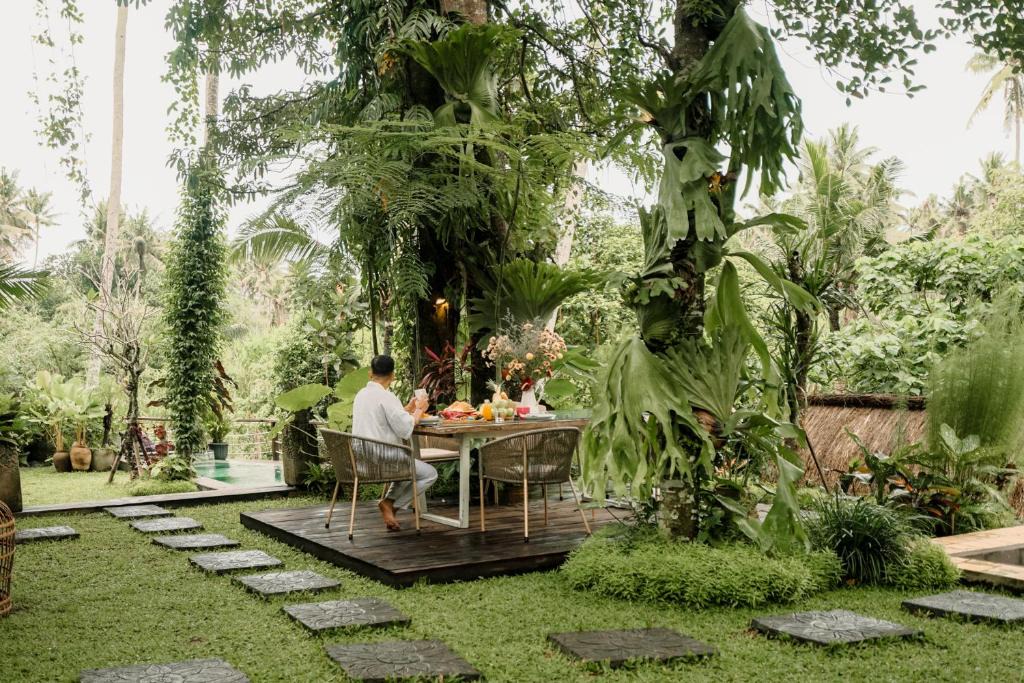 Mas Hotel | Tropical Kasbah Ubud Surroundings