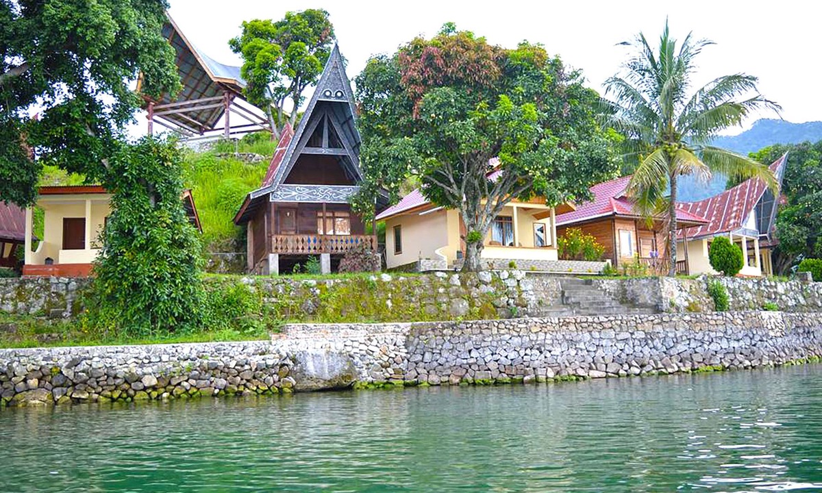 Ambarita House | Tuk Tuk Timbul Bungalows