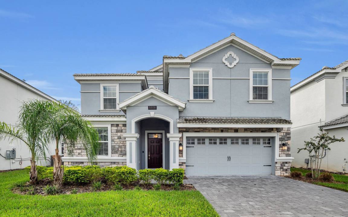 Davenport Villa | Ultimate 8 Bedroom Champions Gate Resort Property with Spa and Pool