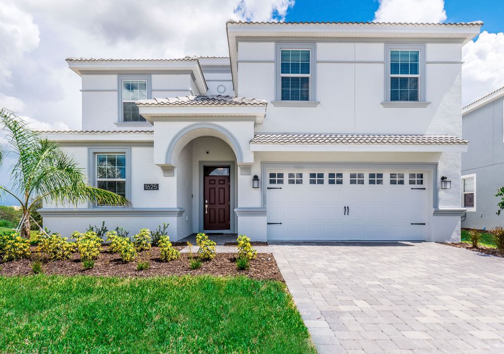 Davenport Villa | Ultimate 9 Bedroom Champions Gate Resort Property with Spa and Pool