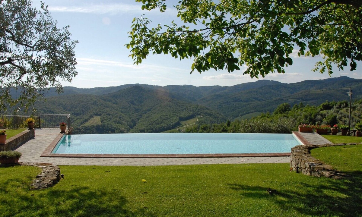 Monte Benichi Apartment | Under the Chianti Sun at Marioli