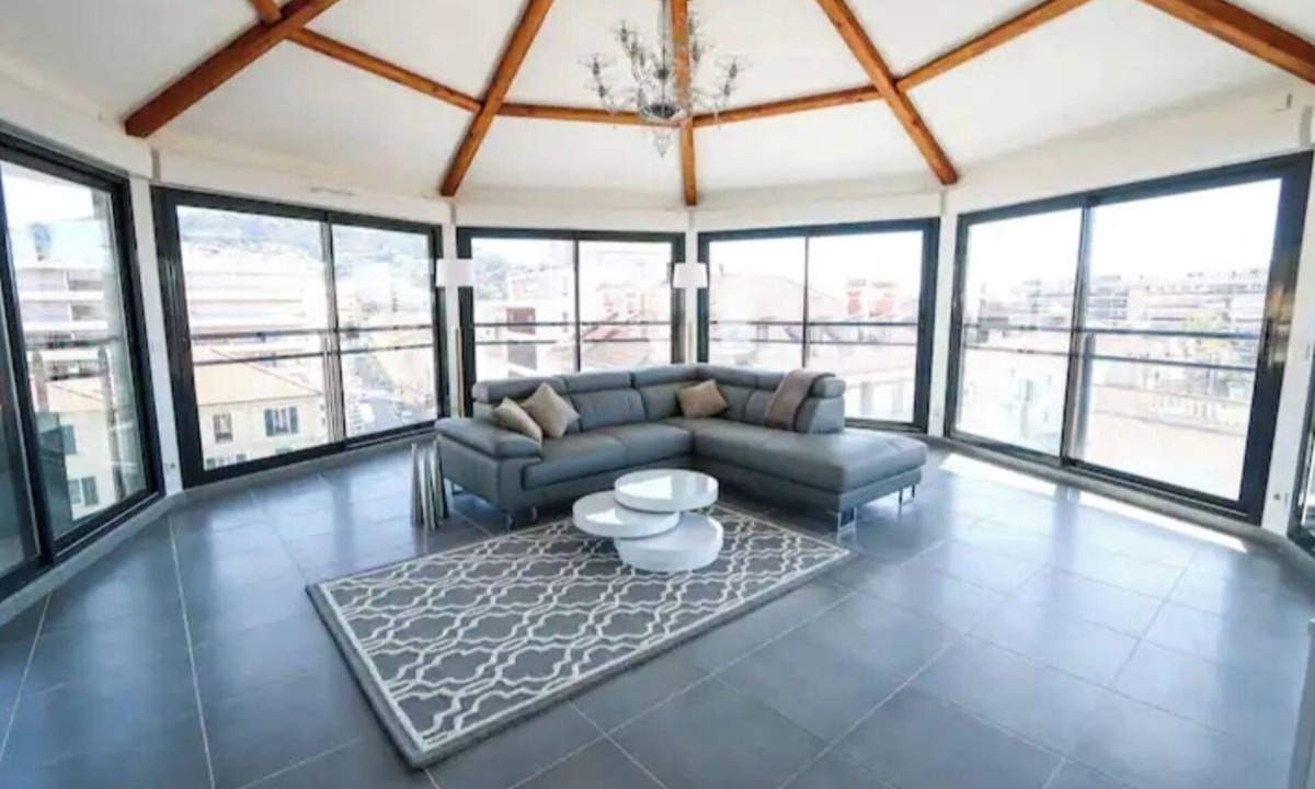 Prado - Republique Apartment | Unique a Cannes