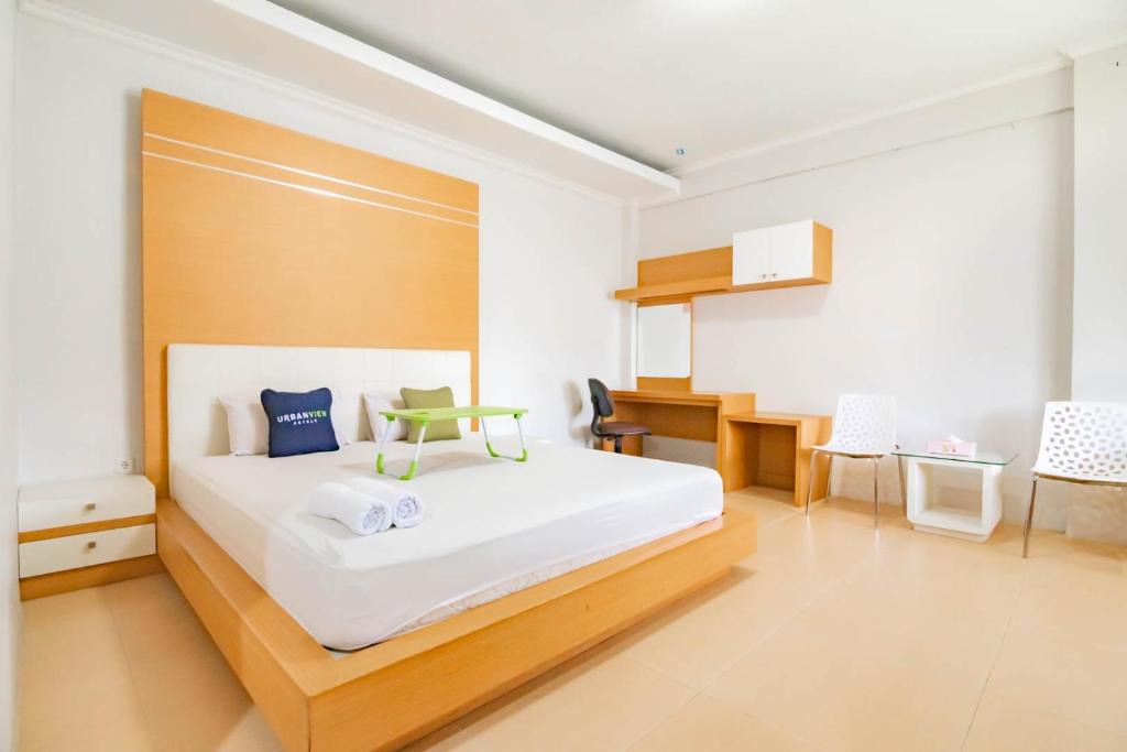 Pontianak Hotel | Urbanview Hotel Syariah Dapen Pontianak by RedDoorz