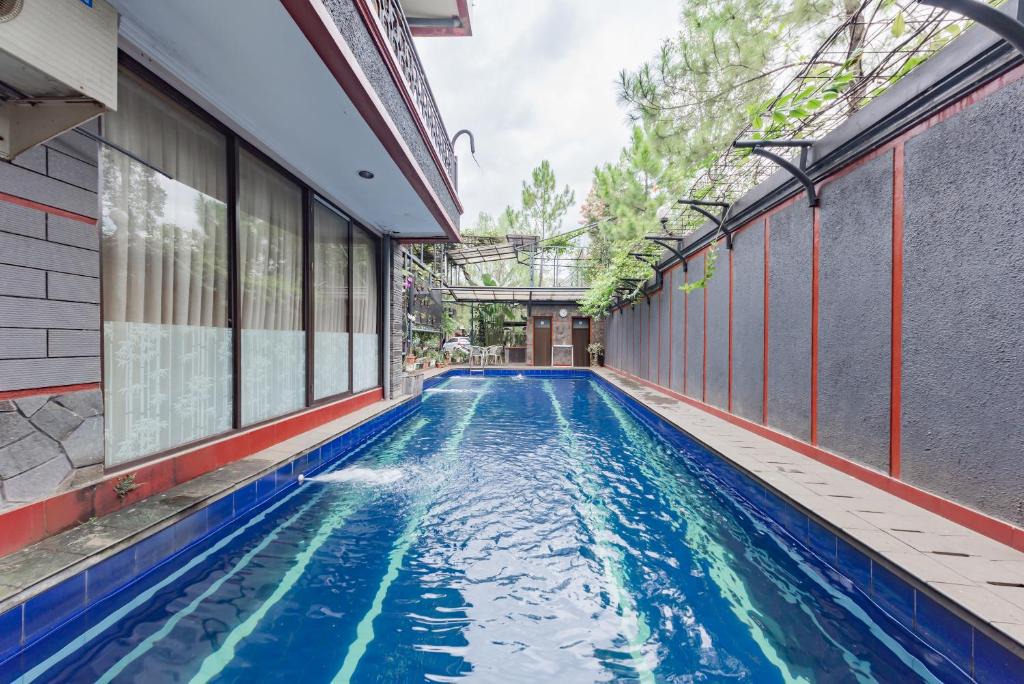 Arcamanik Hotel | Urbanview Hotel Villa Surya Bandung