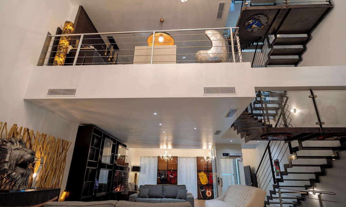 Cannes City Centre House | Venue C - Luxurious & Spacious ~ Sauna ~ Elevator
