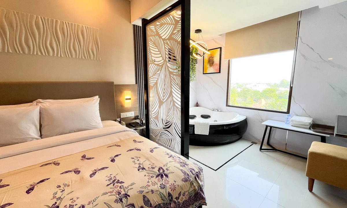West Cirebon Hotel | Verse Hotel Cirebon