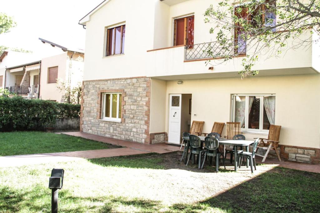 Marina di Castagneto Carducci Apartment | VIA DELLA SOGLIOLA