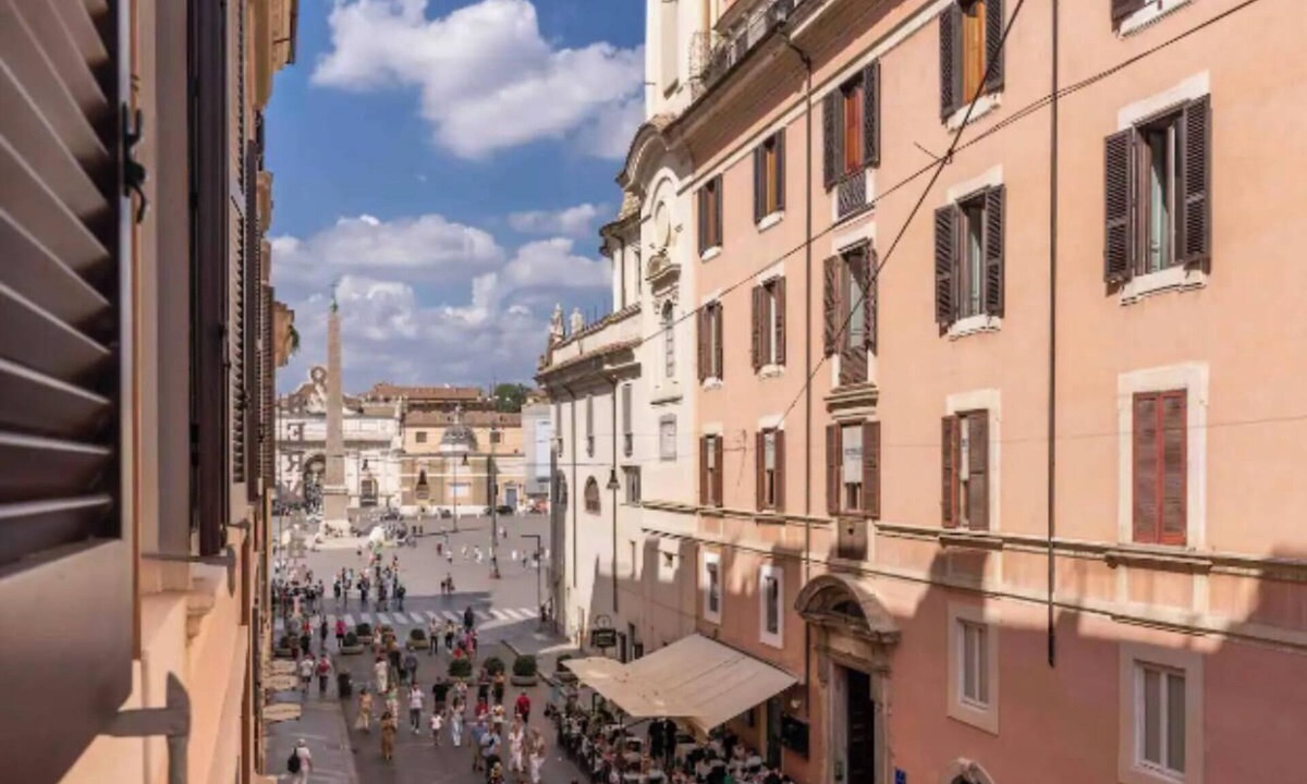 Repubblica Apartment | Vibrant 3-Bedroom Home Overlooking Piazza del Popolo
