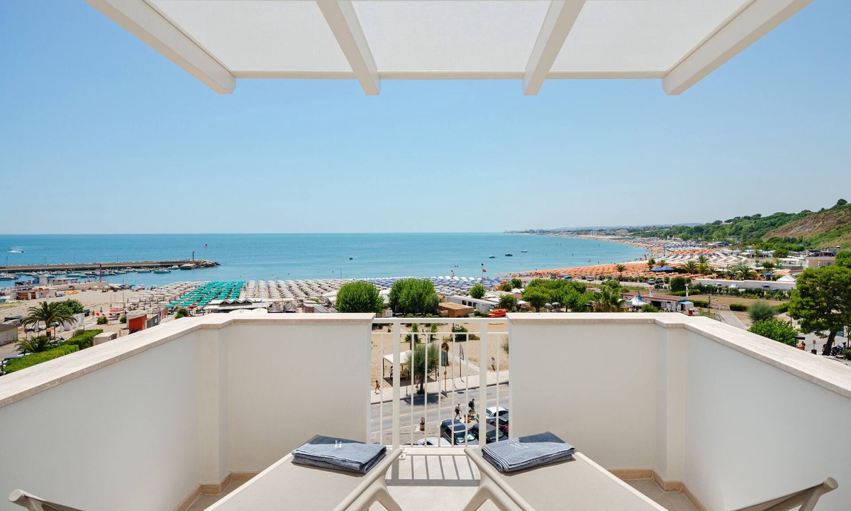 Numana Hotel | View Place & Spa