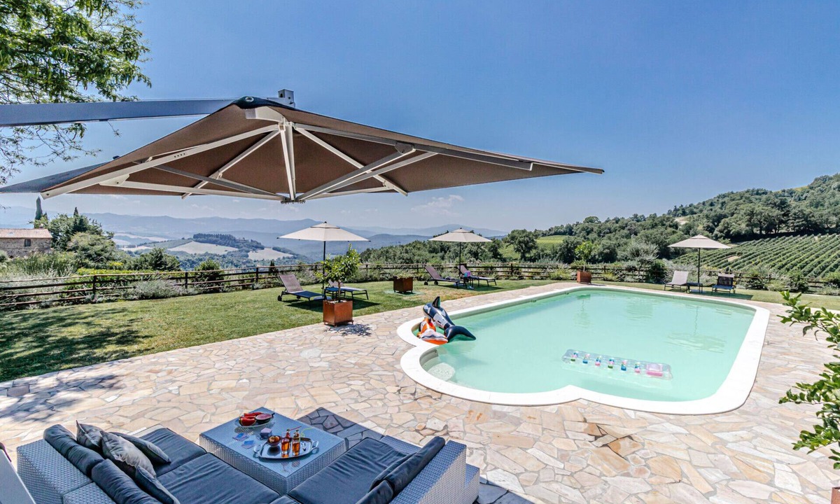 Montecatini Val di Cecina Villa | Villa in Tuscany with swimming pool