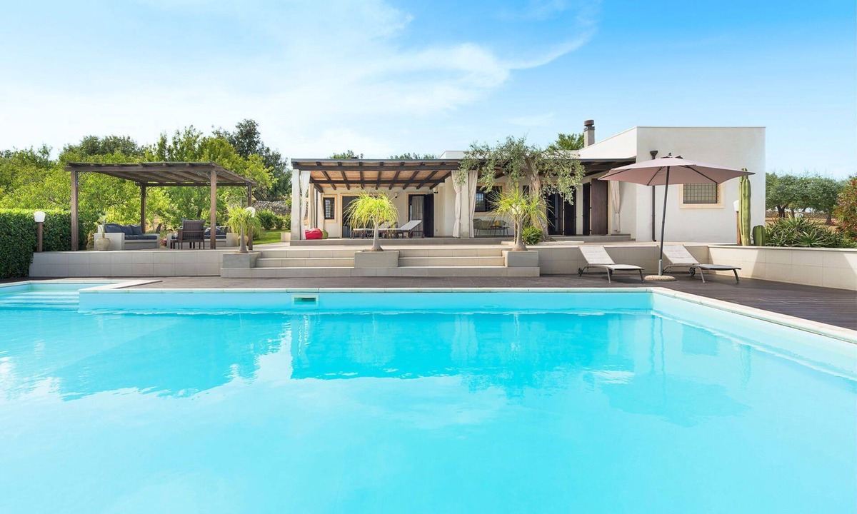 Casale Modica Villa | Villa Almond with saltwater pool - My Rental Homes