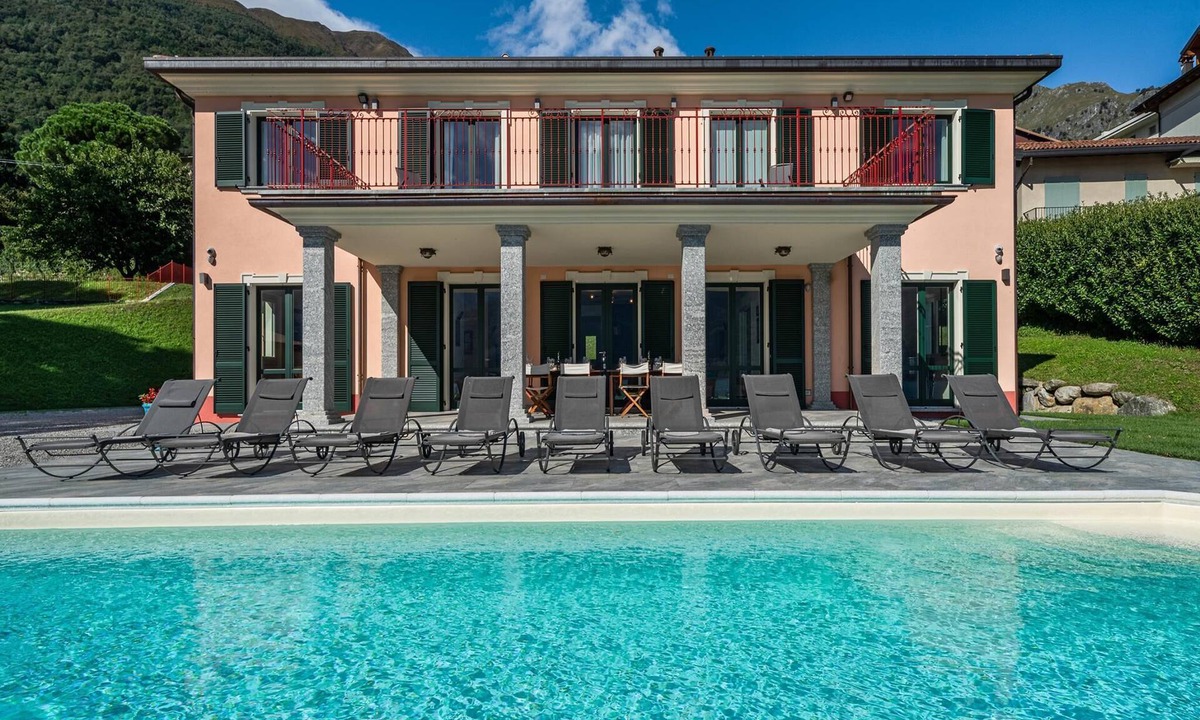 Calozzo House | Villa Angela by the lake with pool