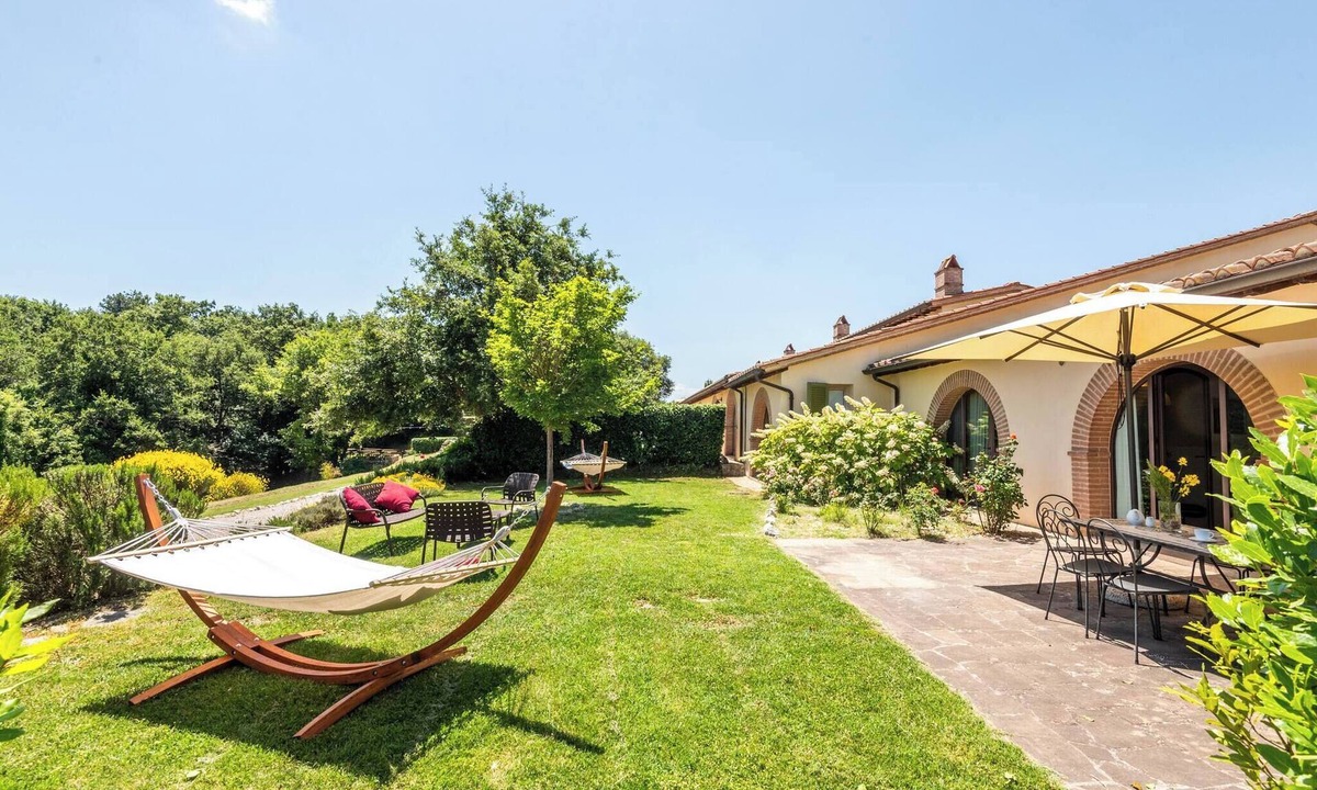 Trequanda Villa | Villa Aquila-Cignella Resort Acommodation Tuscany