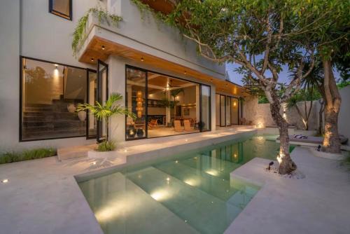 Batubelig Villa | Villa Batu, Superb 4BR beachside