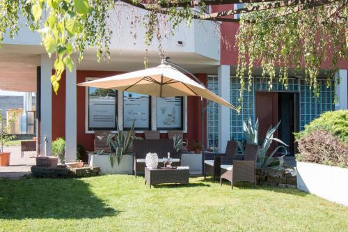 Castel d'Azzano House | Villa Boninsegna - Wine Enoteca Verdi -