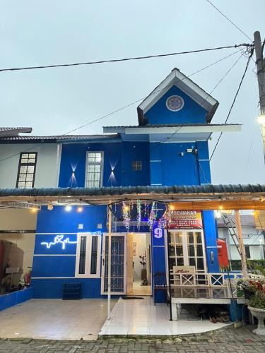 Berastagi Villa | Villa Bukit Asri Berastagi