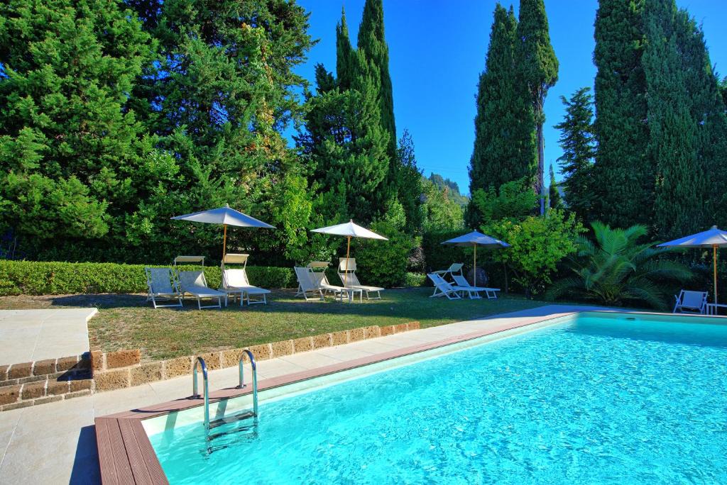 Santa Lucia Villa | Villa Camaiore by PosarelliVillas