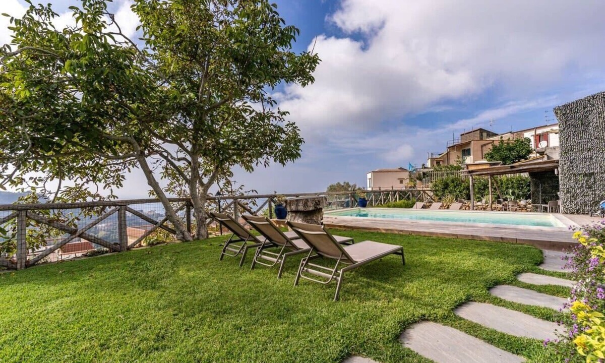Schiazzano Villa | Villa Cartenì: Countryside Elegance, Gulf Views, and Concierge Services by Feeling Italy