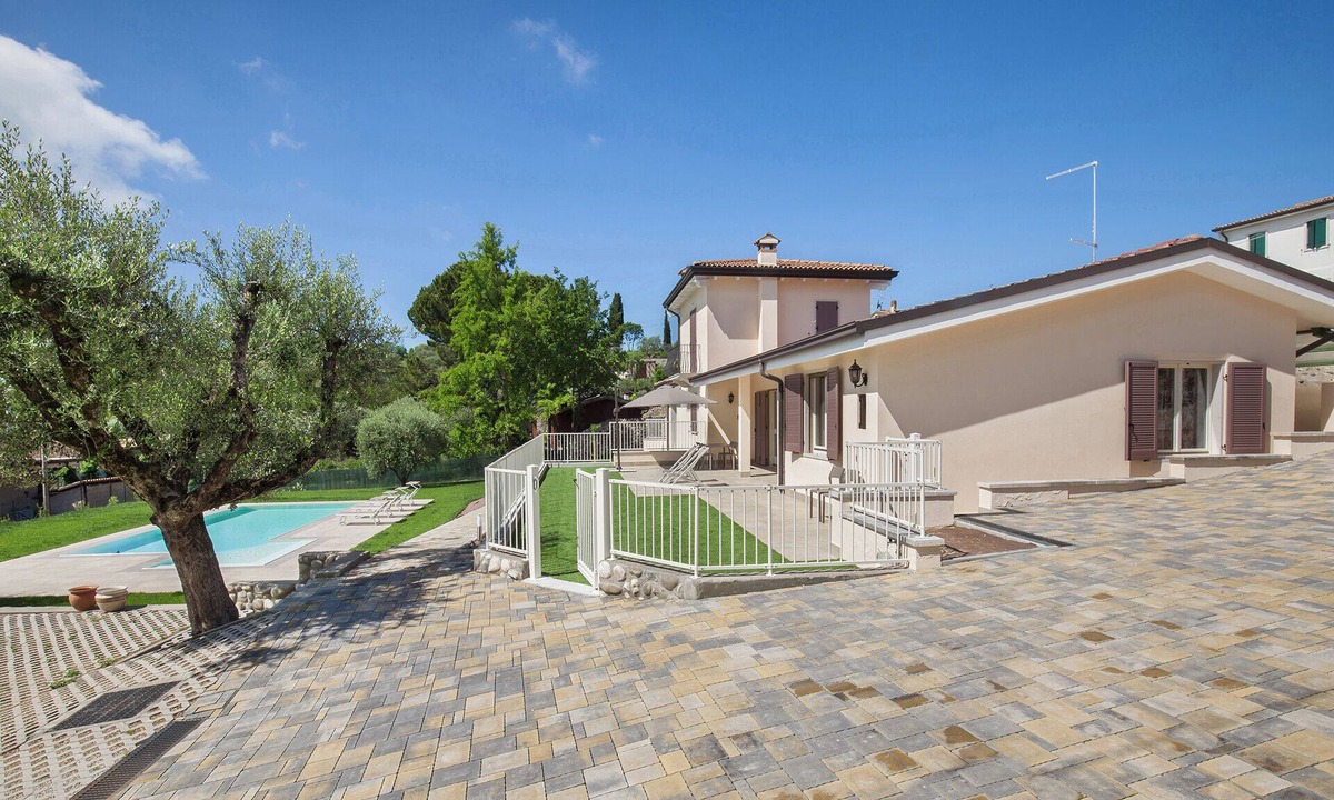 Cavaion Veronese Apartment | Villa Chiara-With pool APT 2, Villa Chiara - Con piscina APT 2