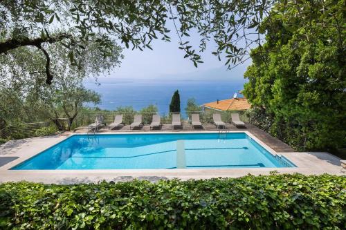 Torri del Benaco Villa | Villa Claudia with private Pool