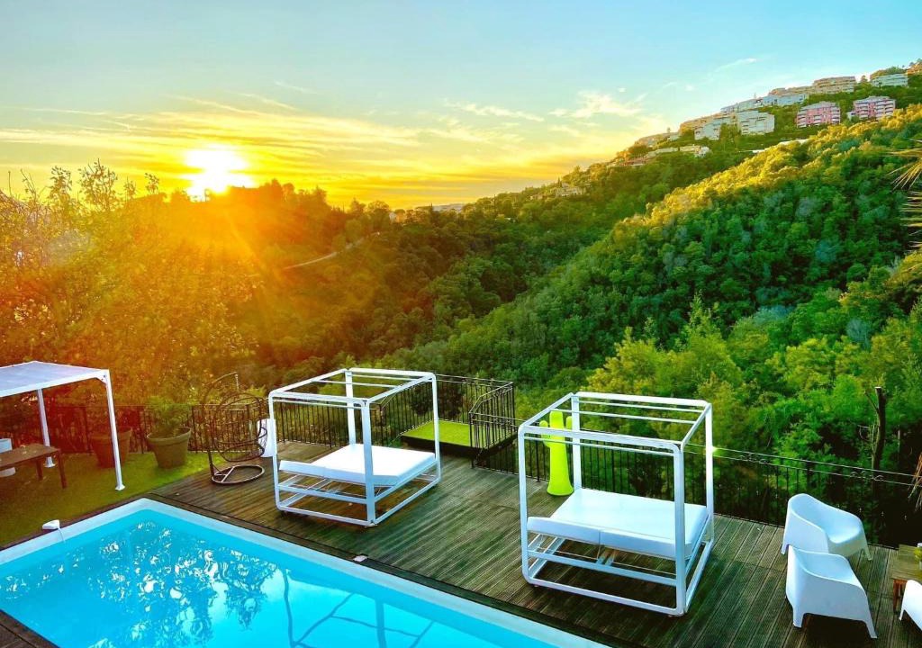 Les Termes House | VILLA COLINA