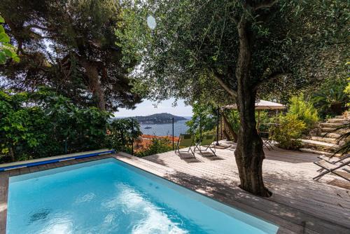 Villefranche-sur-Mer Villa | VILLA CRUG HYWEL - VILLEFRANCHE-SUR-MER