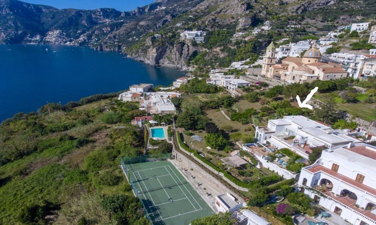 Praiano Villa | Villa del Tennista is a typical, characteristic 2-floored house in Praiano.