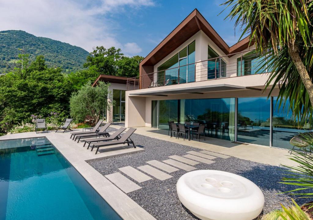 Riva di Solto Villa | Villa Gau' by Interhome