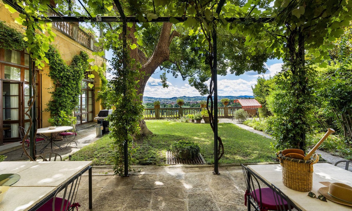 Florence House | Villa il Quercione: Renaissance with pool