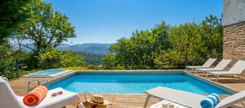 Fabriano Villa | villa la chiesetta - private pool and Jacuzzi - Borgo Canapegna