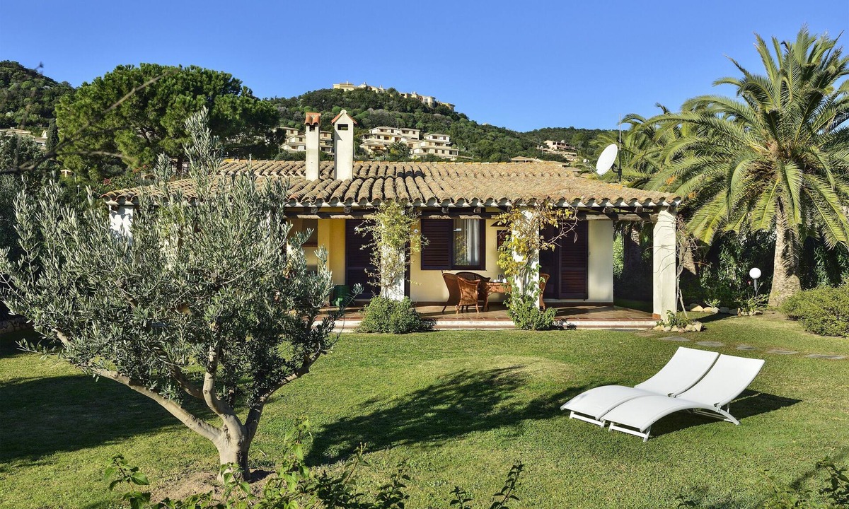 Costa Rei Villa | Villa La Viola Costa Rei – Artistic Beachfront Retreat