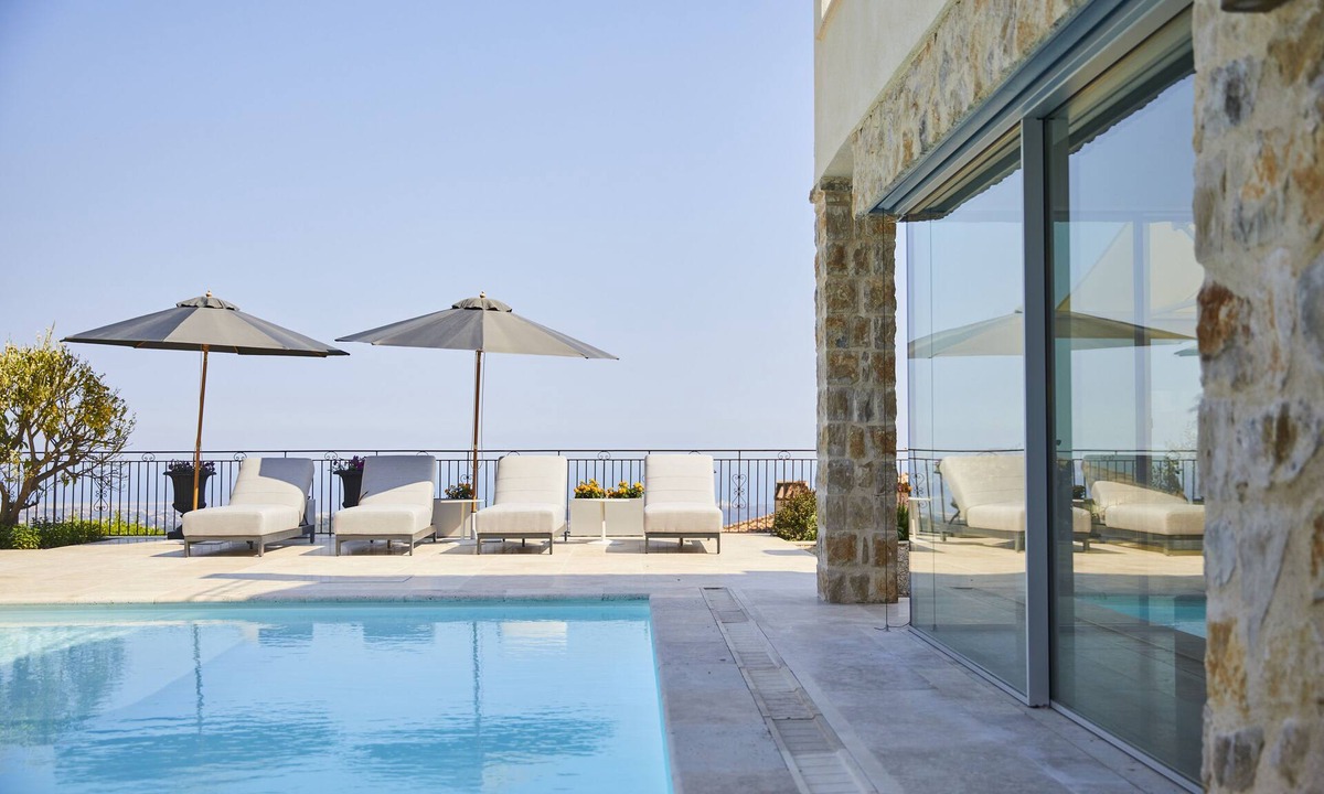 Tourrettes-sur-Loup Villa | Villa Laurelis - 5*+ Luxury Provencal Villa