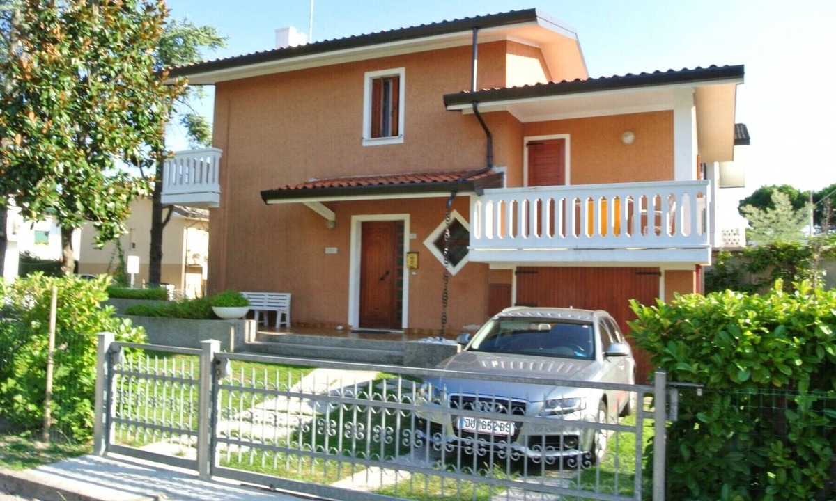 Bibione Villa | VILLA LIVIA WITH PRIVATE GARDEN