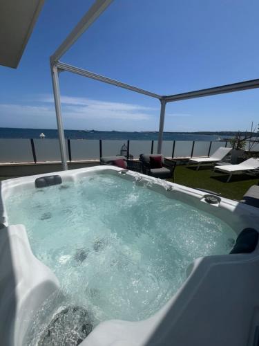 Pointe Croisette Villa | Villa Marsa - Cannes - on beach