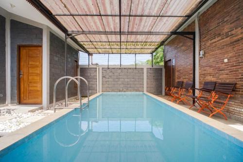 Klaten Villa | Villa Maurine Prambanan