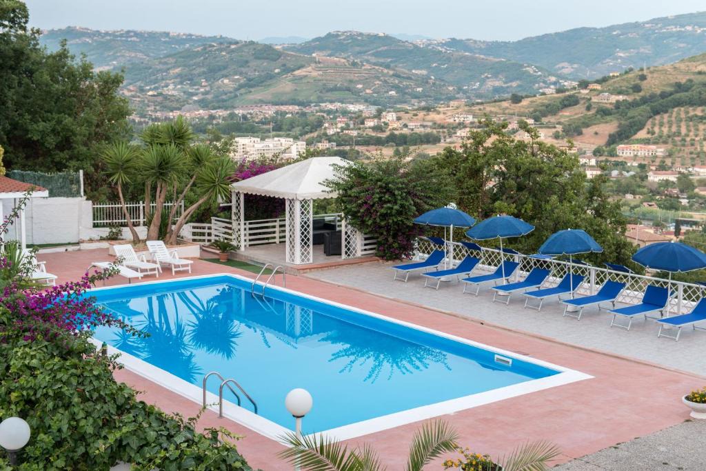Agropoli Villa | Villa Milena Apartments & Rooms