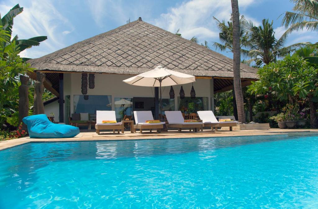Dencarik Villa | Villa Paradise Lovina