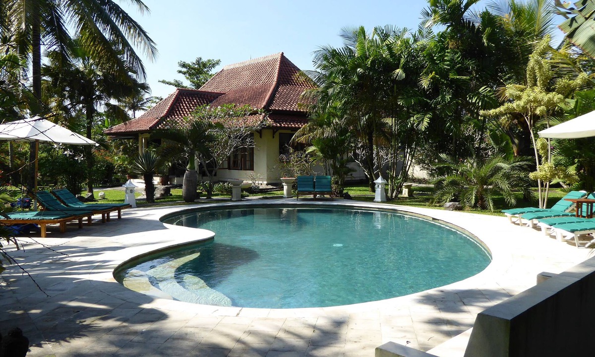 Kalibaru Hotel | Villa Rumah Kita