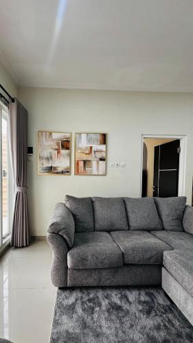 Dinoyo Villa | Villa Storia, 3 BR Full AC, Jacuzzi Air Panas