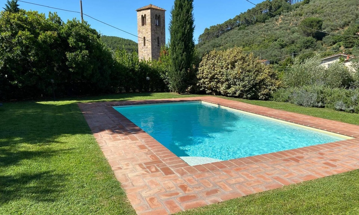 Pieve di Compito Villa | Villa Torre S.Andrea, large and typical rustic house with private pool and view