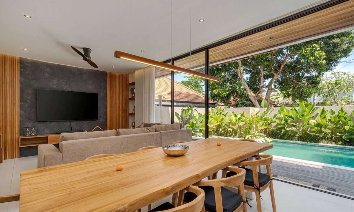 Sanur Villa | Villa Villa MoonShine – Where Tranquillity Meets Tropical Sparkle