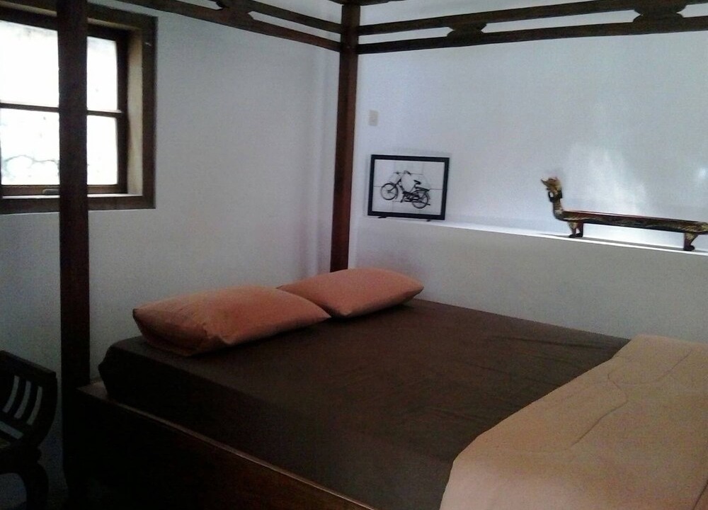 Klojen House | villas in batu indonesia